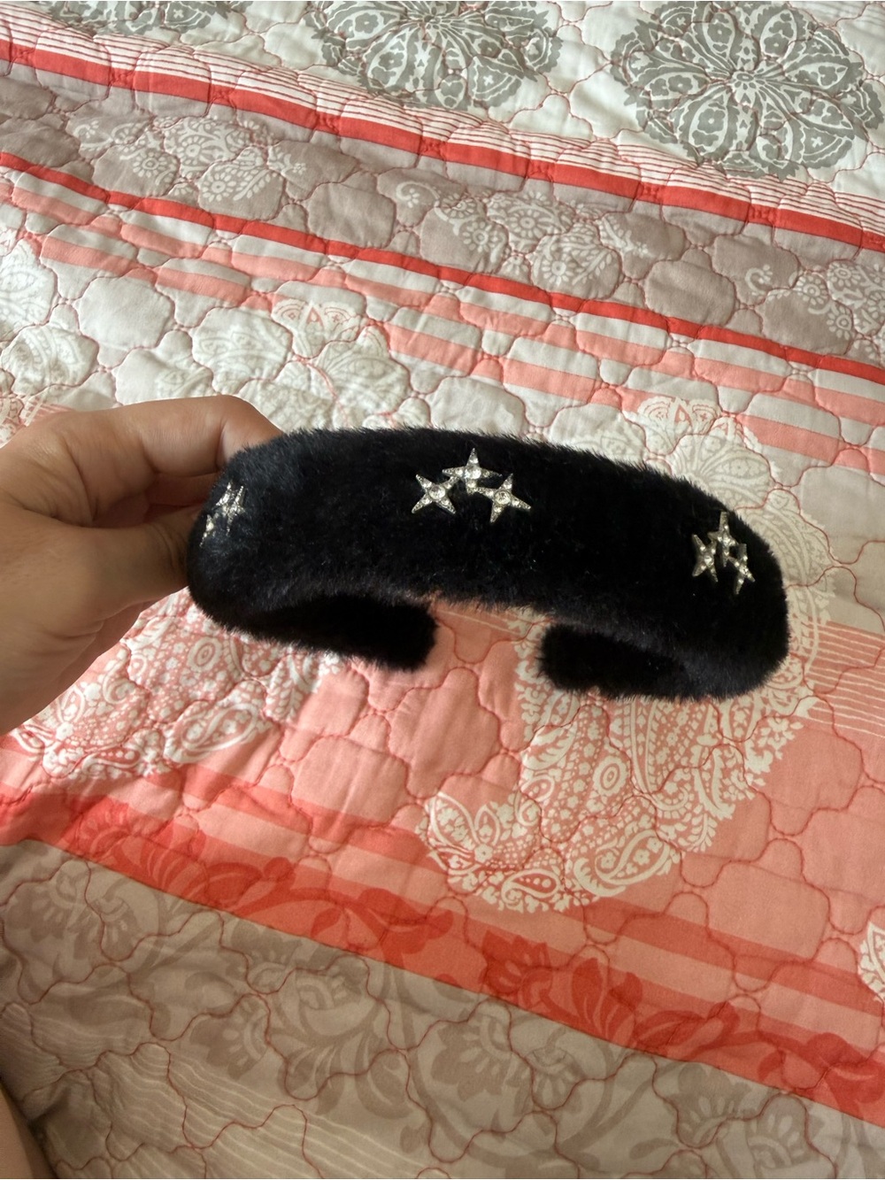 Black velvet headband with rhinestone stars